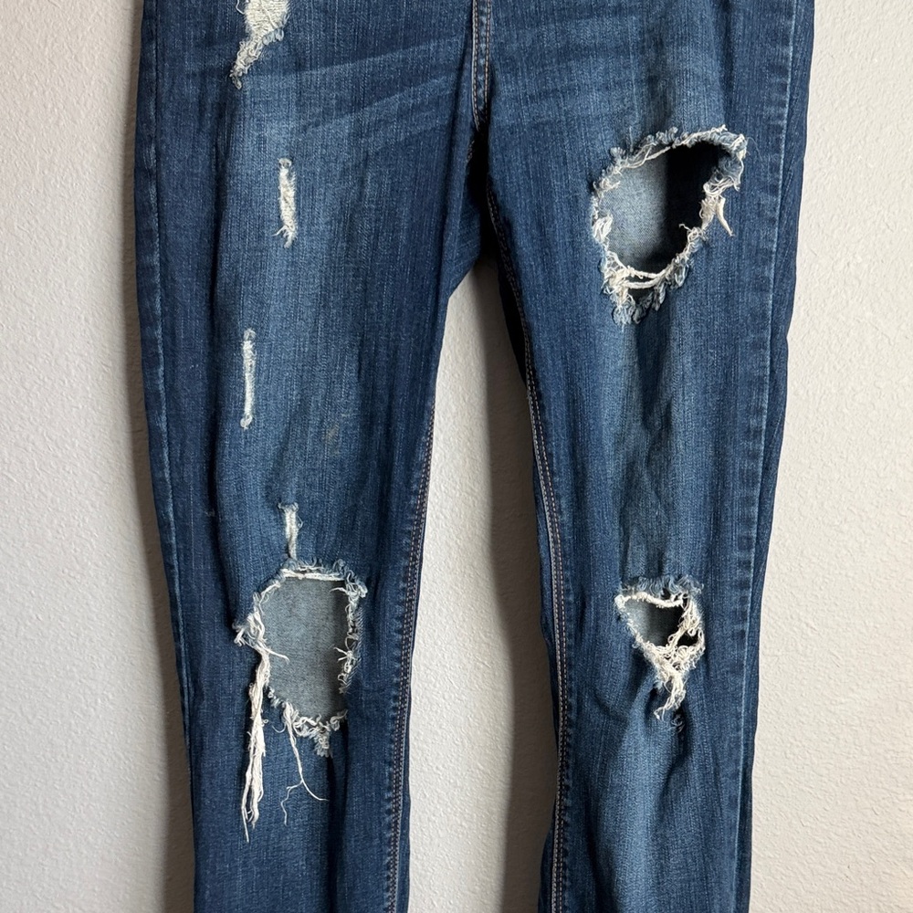 Fashion Nova Blue Distressed Skinny Jeans Size 9 - Picture 3 of 9